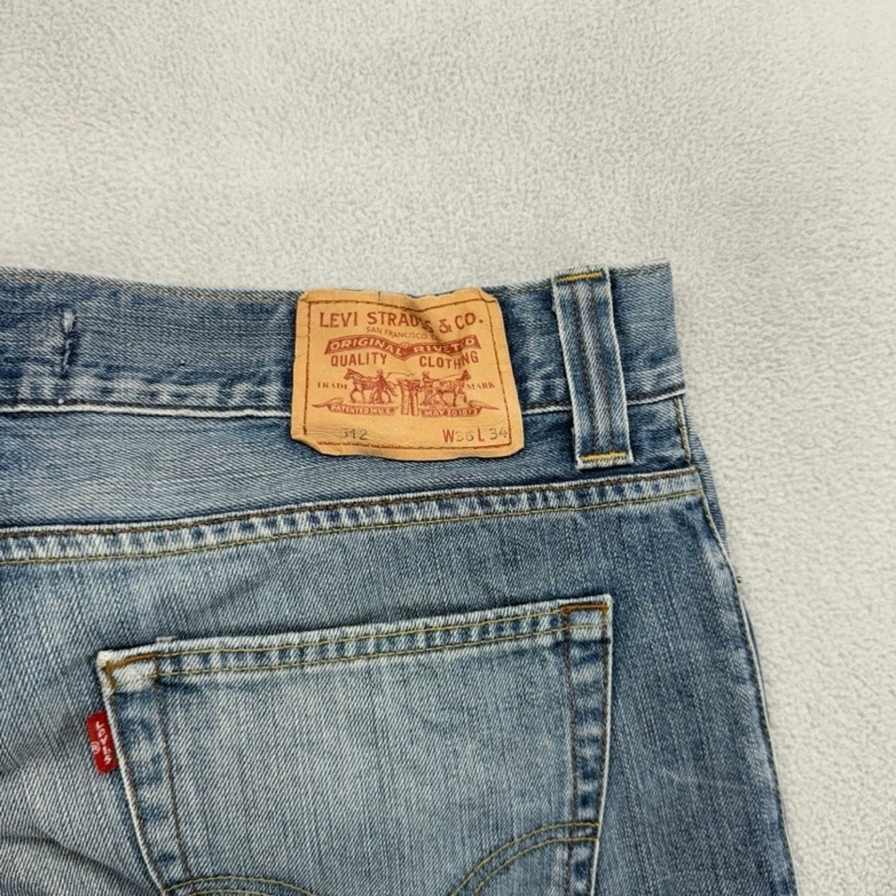 Vintage Levis Jeans Mens 36x34 fits 36x30 Blue 512 Bootcut Denim Thrashed Hemmed - Picture 8 of 10